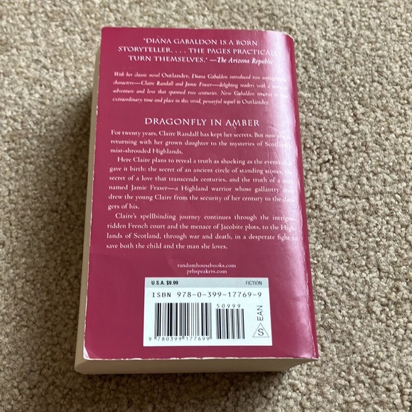 Used - Diana Gabaldon - Dragonfly In Amber Book - Picture 2 of 3